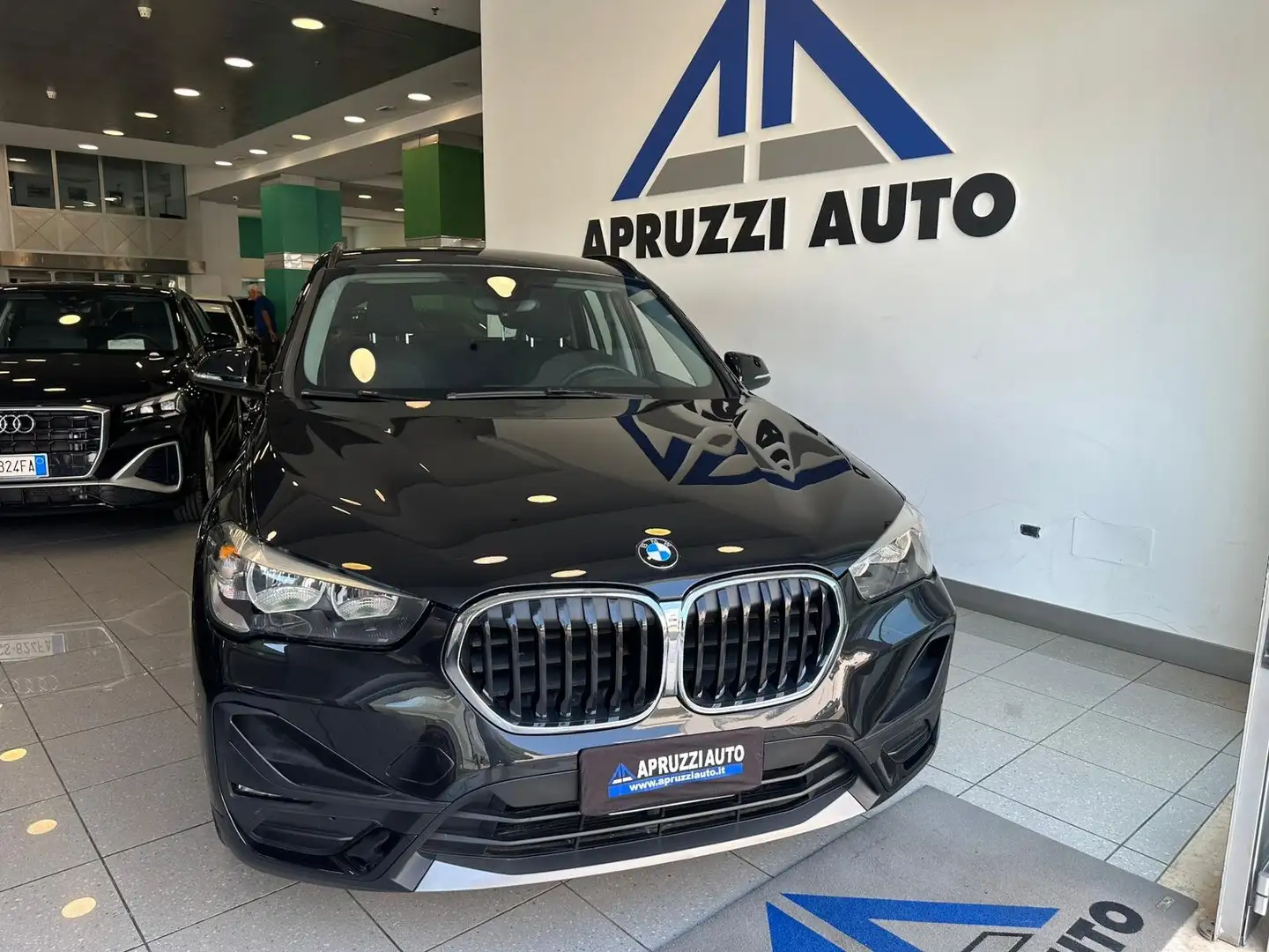 BMW X1 sdrive16d Advantage Negro - 1