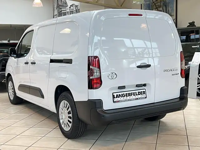 Toyota Proace view 9