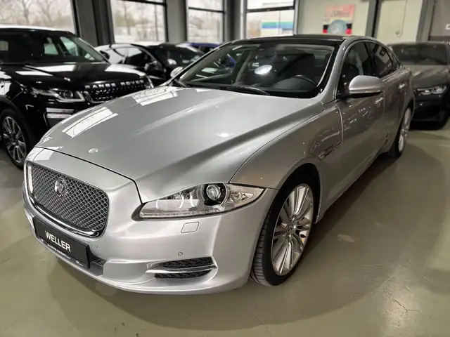 Jaguar XJ 3.0D Premium Luxury Long B&W Sound-Mega Voll!