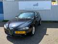 Alfa Romeo 147 1.6 T.Spark Business Pro Airco, Nw Apk Schwarz - thumbnail 1