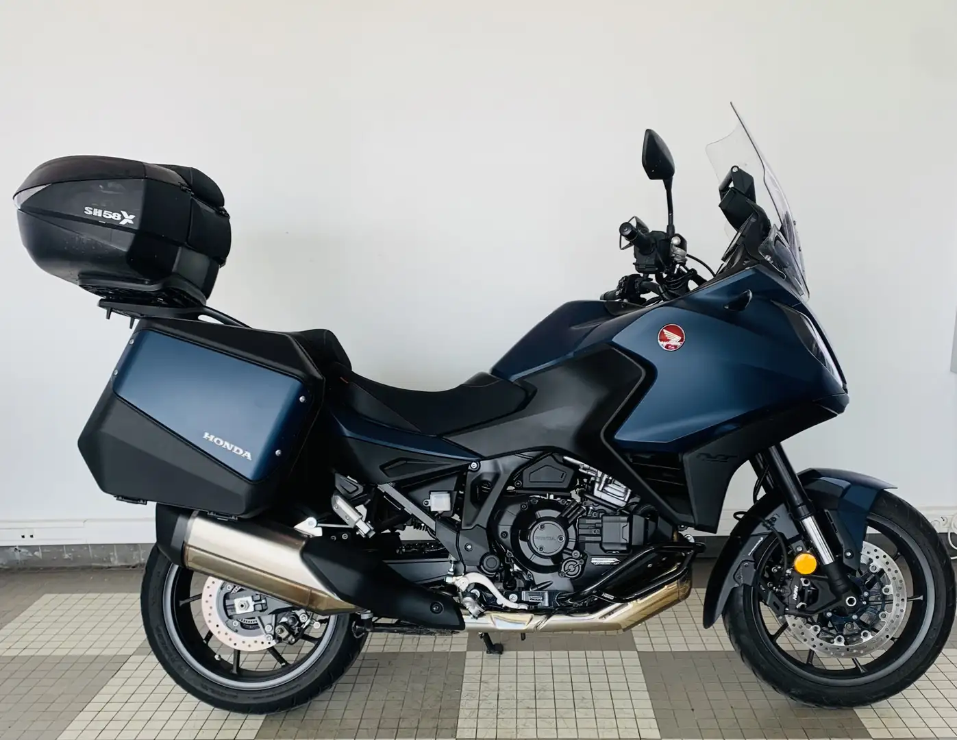 Honda NT 1100 Bleu - 1