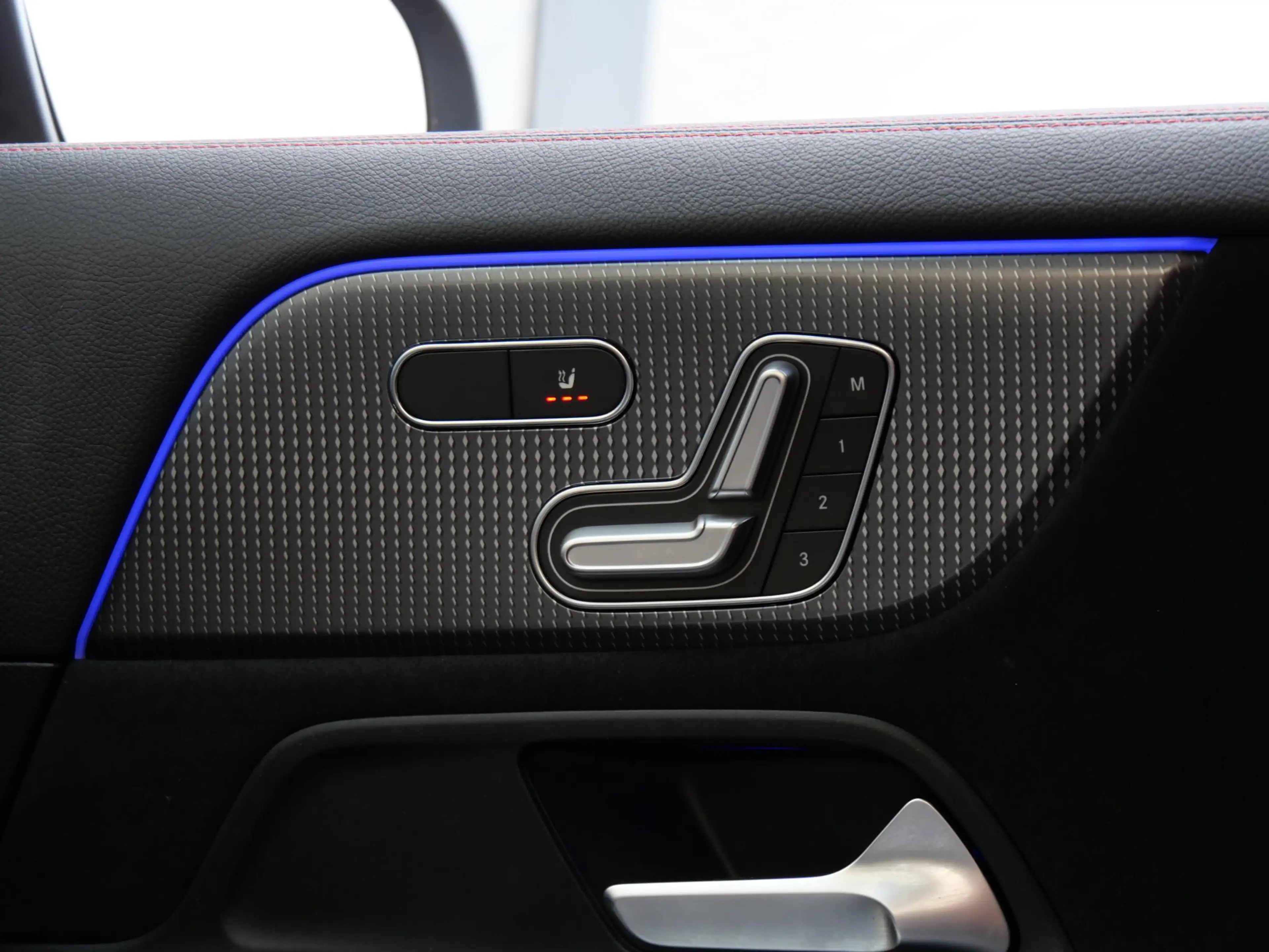 Mercedes-Benz EQA 67kWh AMG/ ELEKT. STOELEN/ 360° CAMERA/ TREKHAAK/ — photo 15