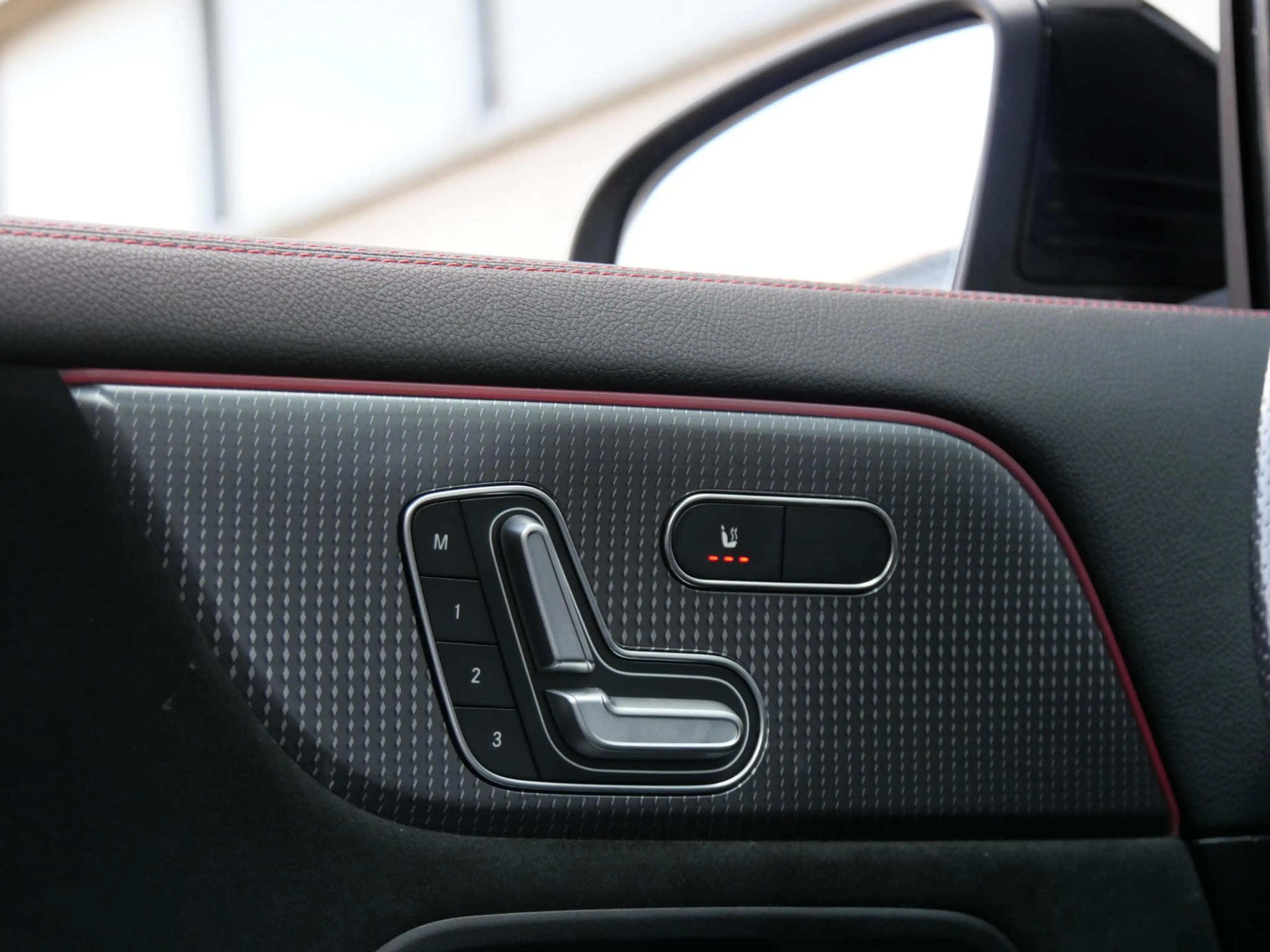 Mercedes-Benz EQA 67kWh AMG/ ELEKT. STOELEN/ 360° CAMERA/ TREKHAAK/ — photo 14