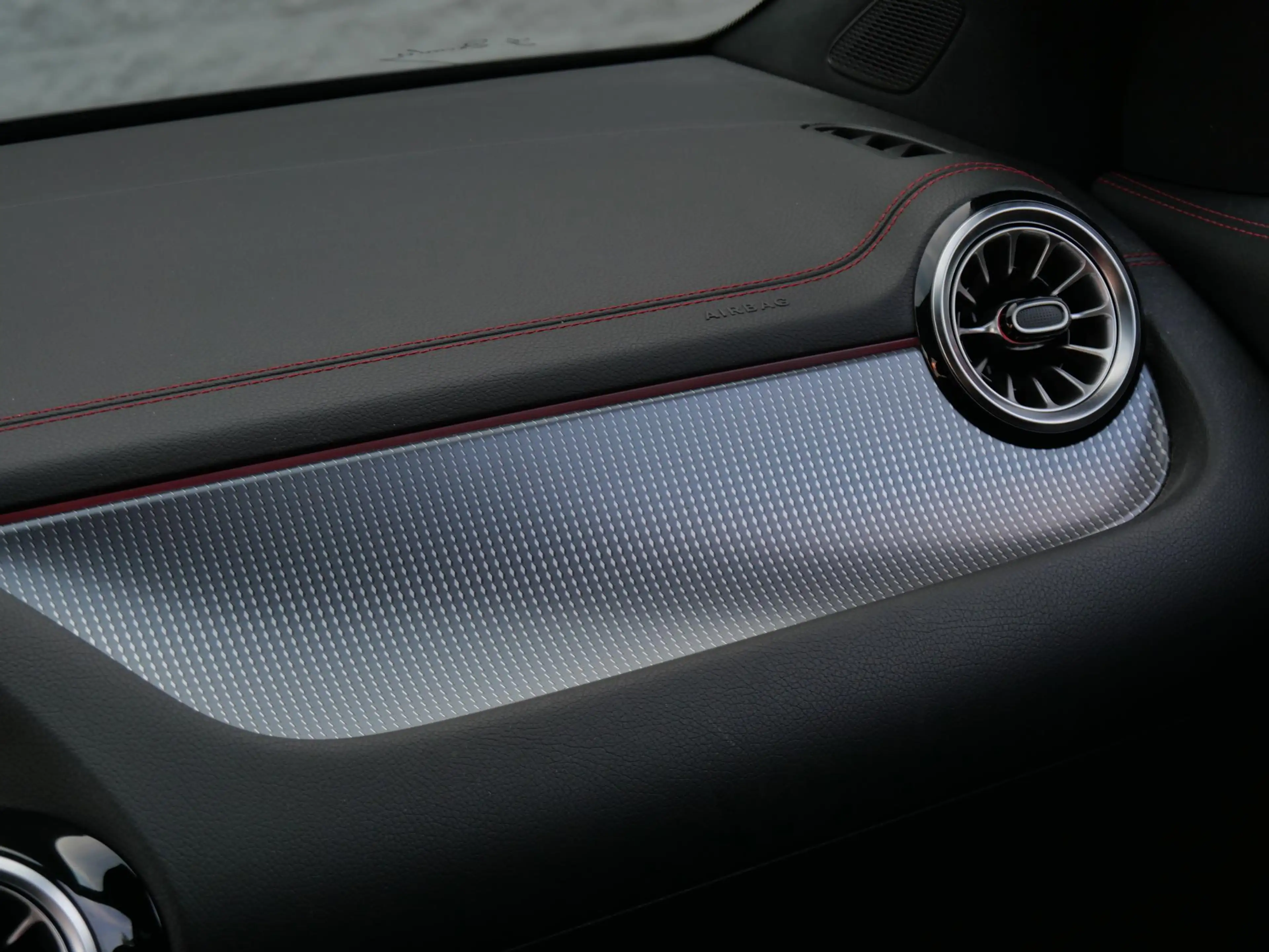 Mercedes-Benz EQA 67kWh AMG/ ELEKT. STOELEN/ 360° CAMERA/ TREKHAAK/ — photo 36