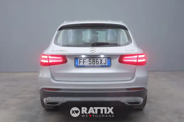 Mercedes-Benz GLC view 5