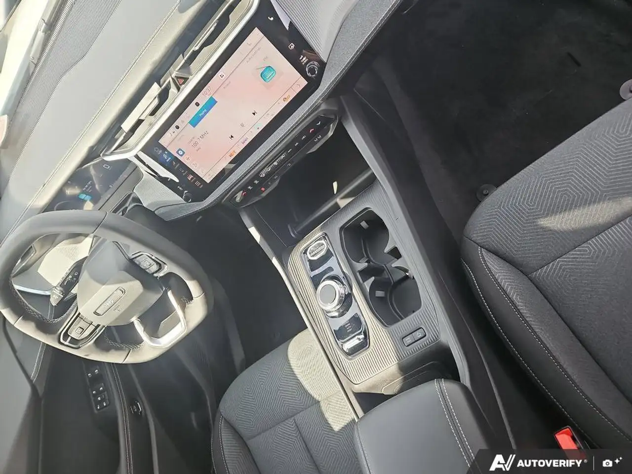 Jeep Cherokee снимка Jeep Cherokee
