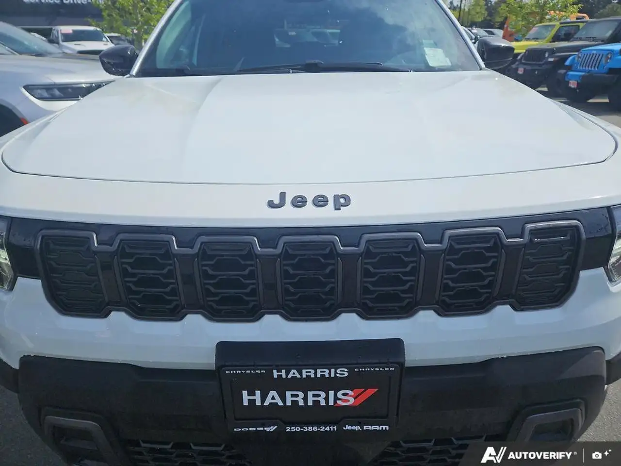Jeep Cherokee снимка Jeep Cherokee