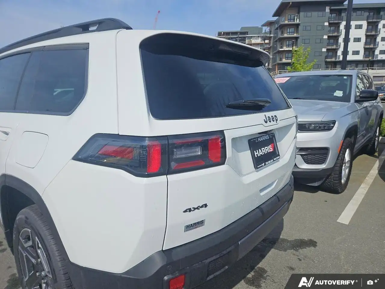 Jeep Cherokee снимка Jeep Cherokee