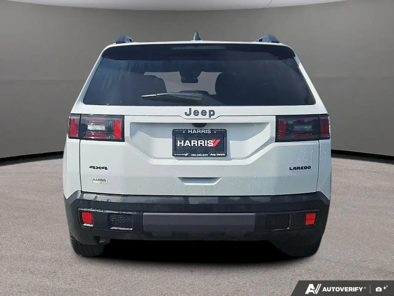 Jeep Cherokee снимка Jeep Cherokee