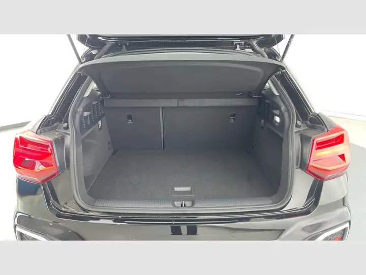 Audi Q2 1.5 S line 35 TFSI 2022, foto 14