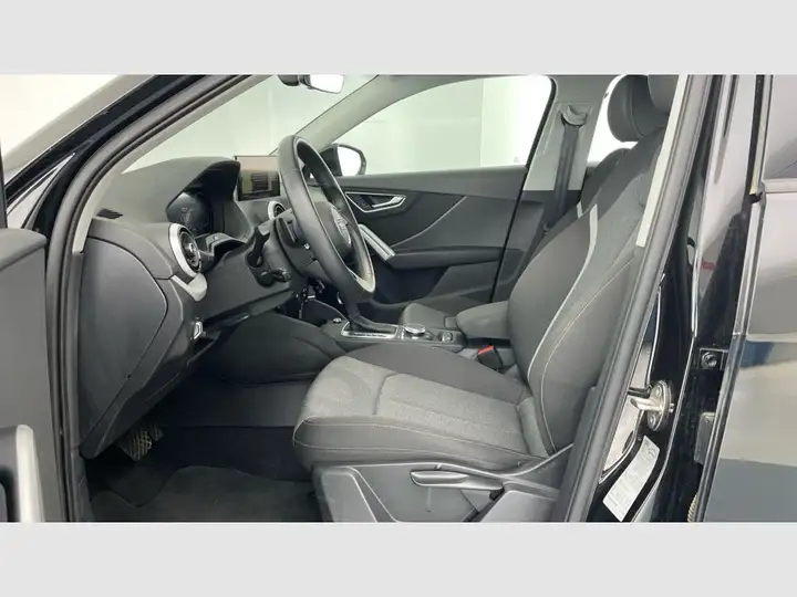 Audi Q2 1.5 S line 35 TFSI 2022, foto 12