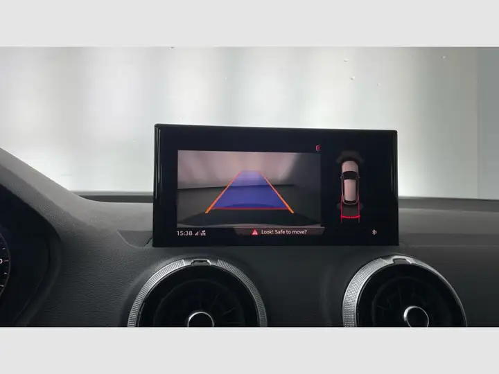 Audi Q2 1.5 S line 35 TFSI 2022, foto 38
