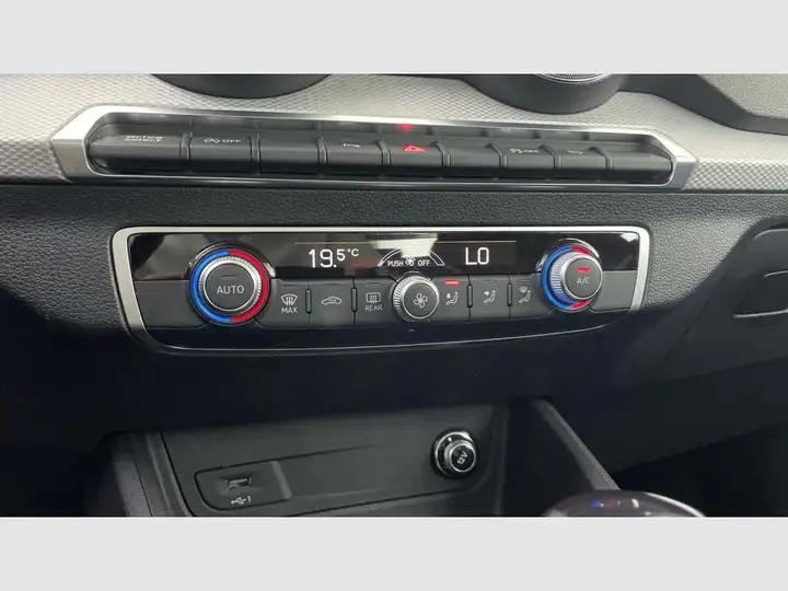 Audi Q2 1.5 S line 35 TFSI 2022, foto 31