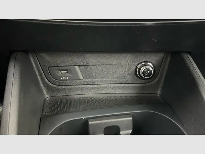 Audi Q2 1.5 S line 35 TFSI 2022, foto 30