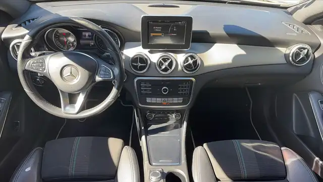 Mercedes-Benz Unknown Model view 11