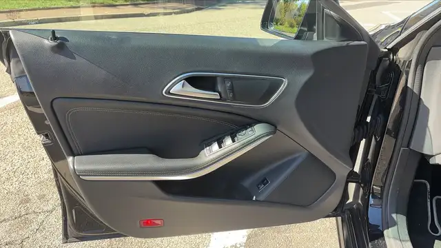 Mercedes-Benz Unknown Model view 7