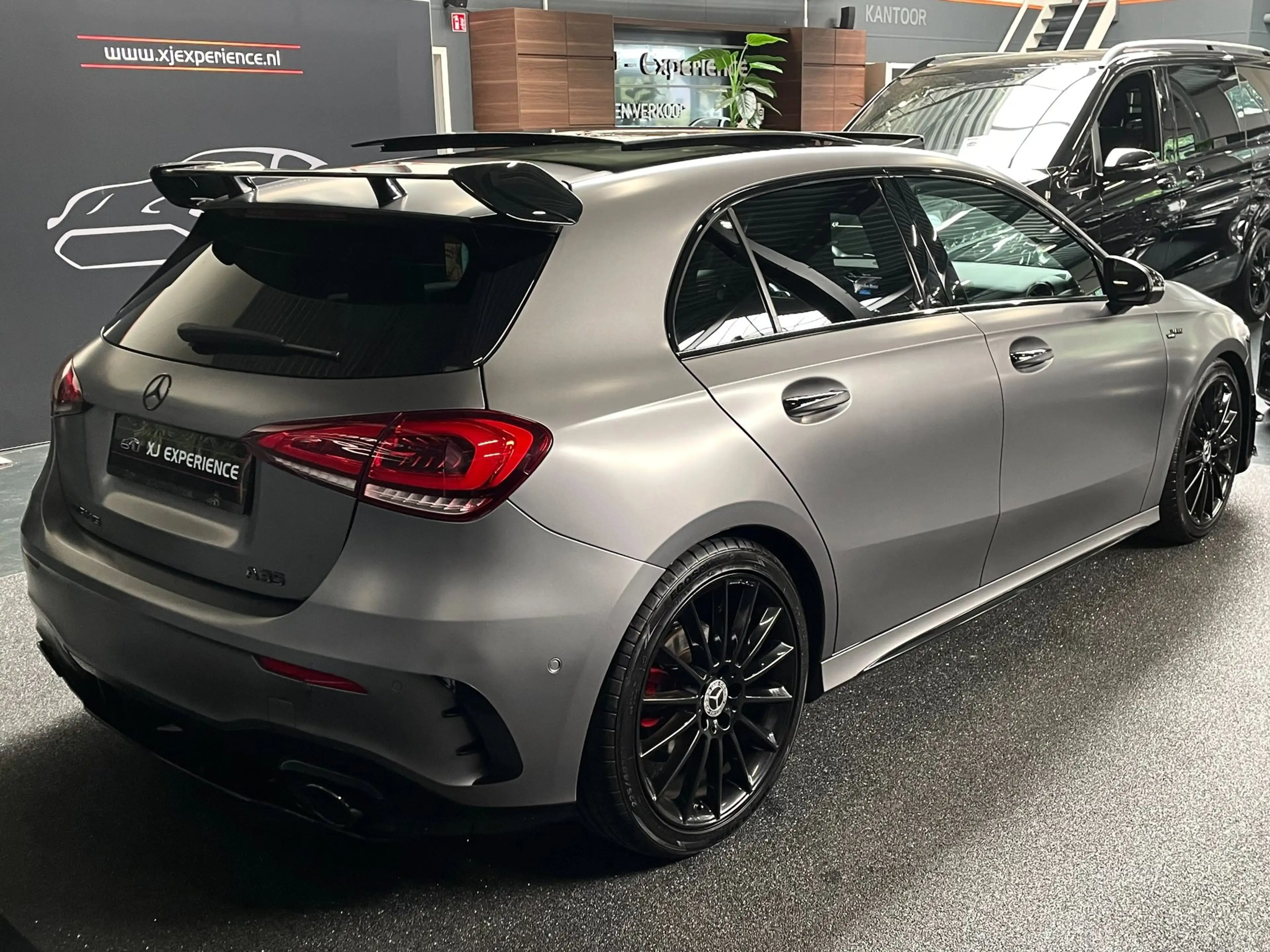 Mercedes-Benz A 35 AMG 180 Premium Plus AMG-Aerodynamic PANO NAP — photo 6