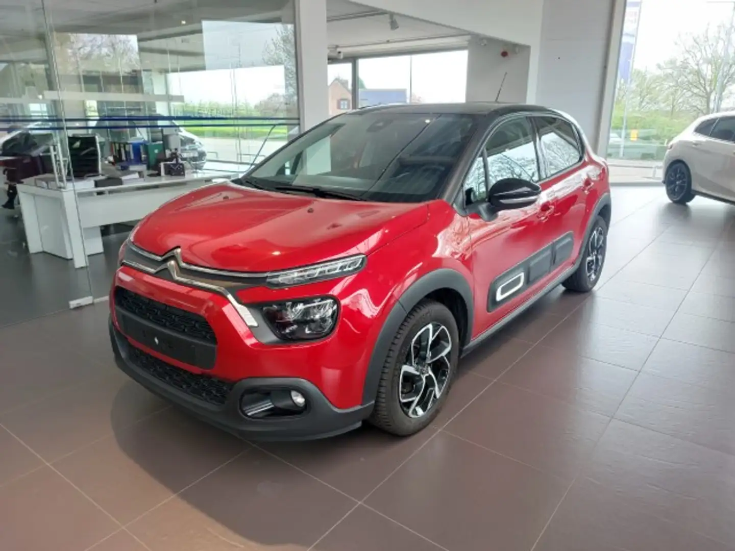 Citroen C3 C3 1.2 PureTech Shine S Rojo - 1