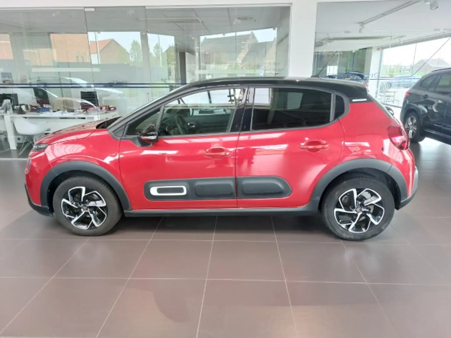 Citroen C3 C3 1.2 PureTech Shine S Rojo - 2