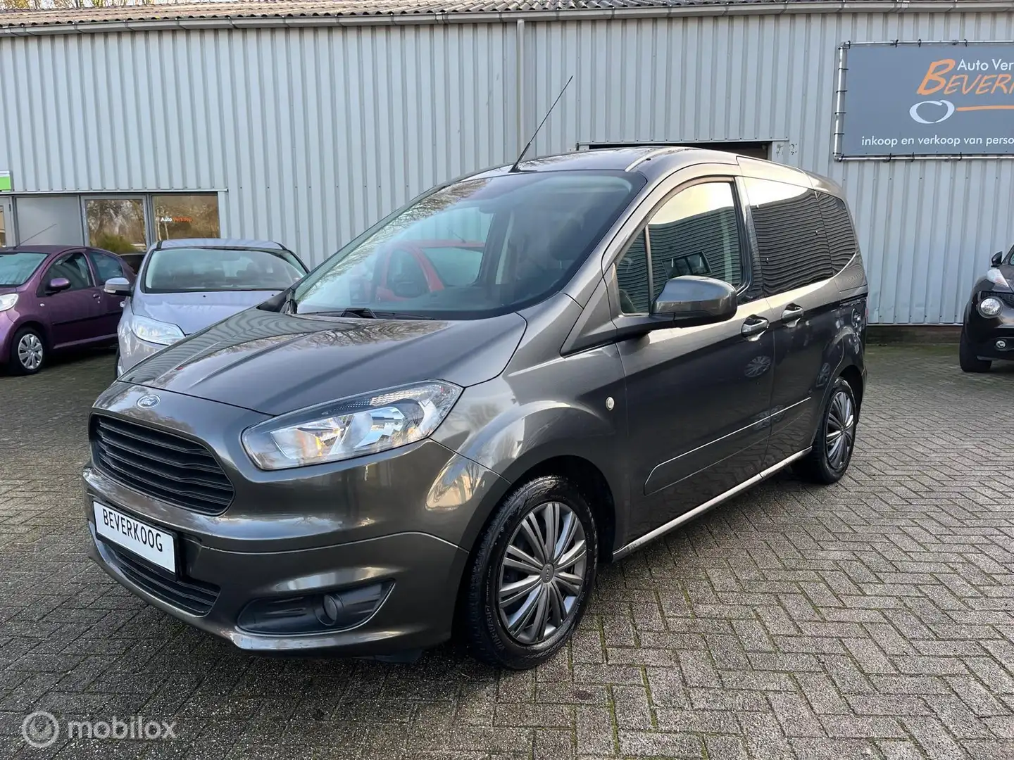 Ford Tourneo Courier 1.0 Style Edition 6/12 M GARANTIE Grijs - 1