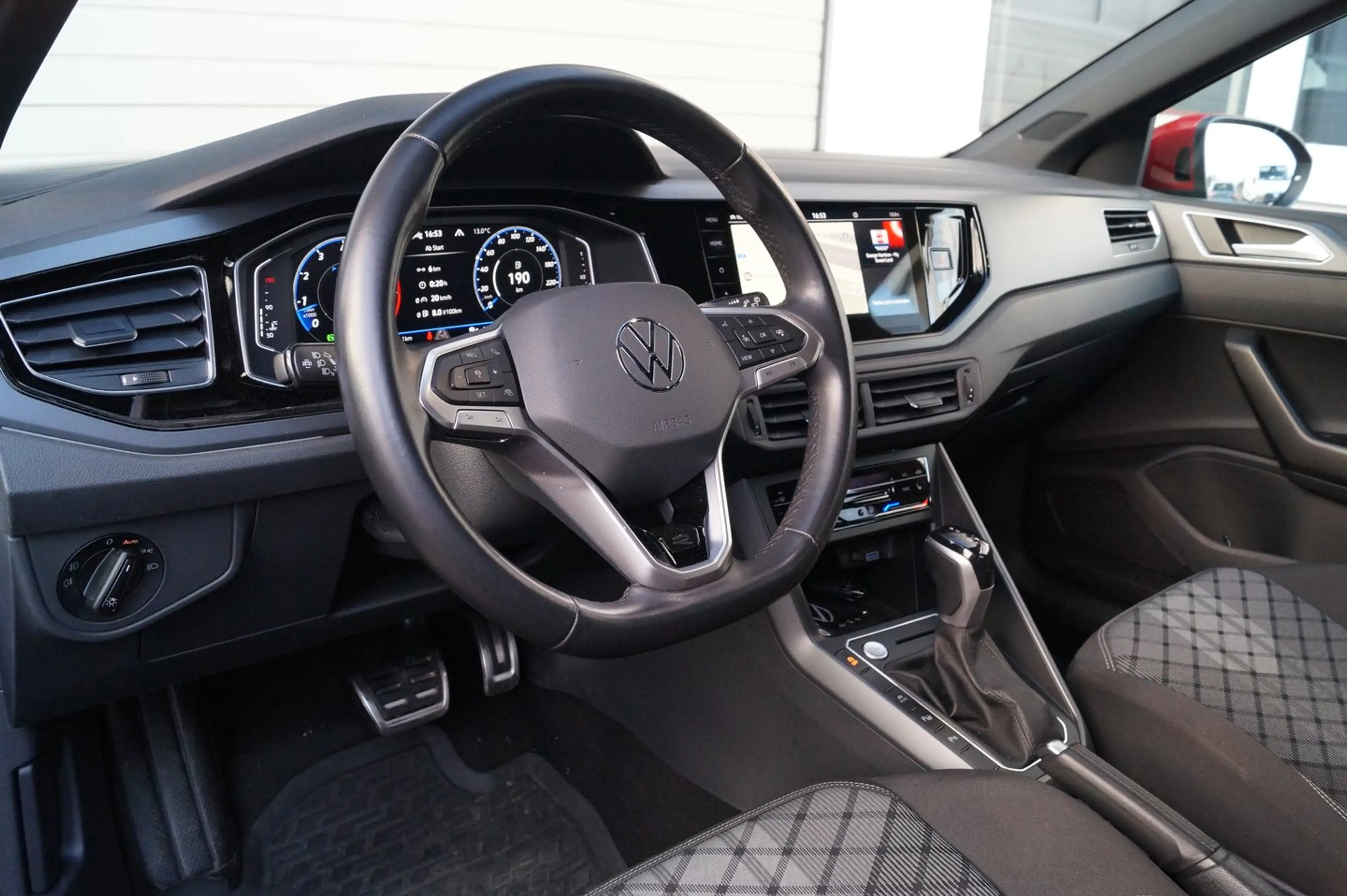 Volkswagen Taigo R-Line TSI DSG — photo 10