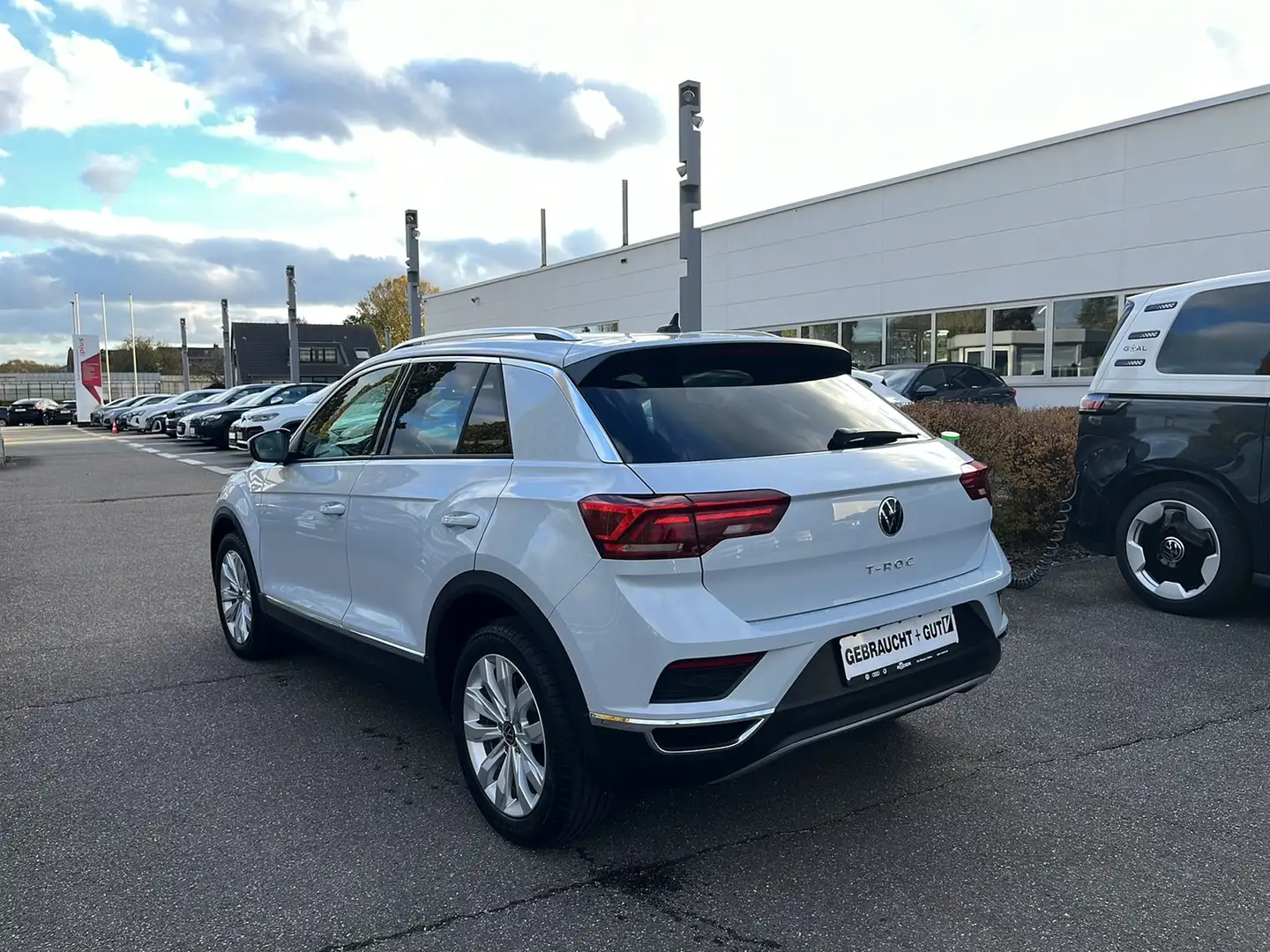 Volkswagen T-Roc 1.5 TSI DSG Sport Navi LED ACC Side-Assist Weiß - 2