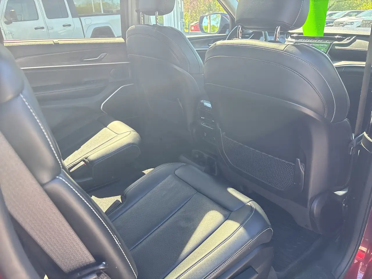 Jeep Grand Cherokee снимка Jeep Grand Cherokee