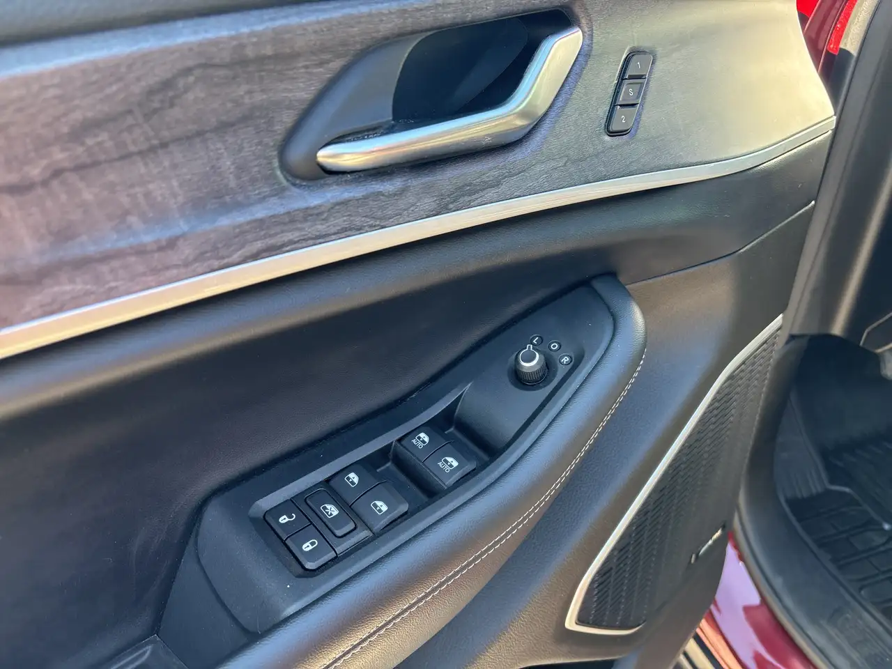 Jeep Grand Cherokee снимка Jeep Grand Cherokee