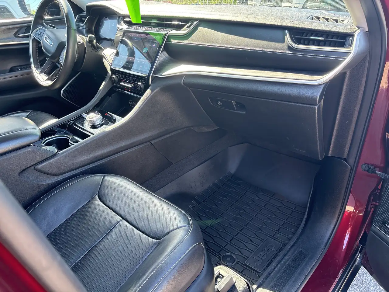 Jeep Grand Cherokee снимка Jeep Grand Cherokee