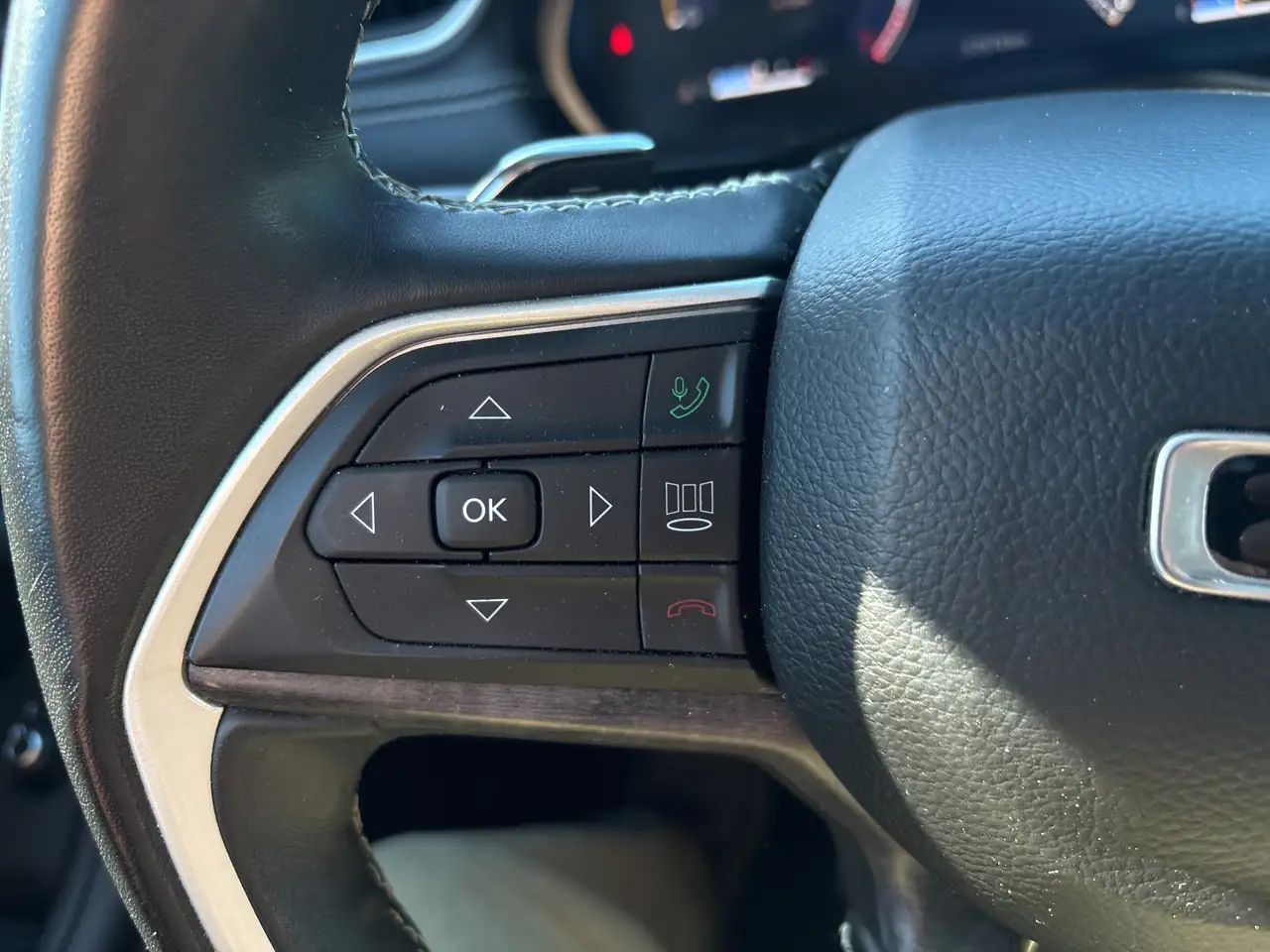 Jeep Grand Cherokee снимка Jeep Grand Cherokee