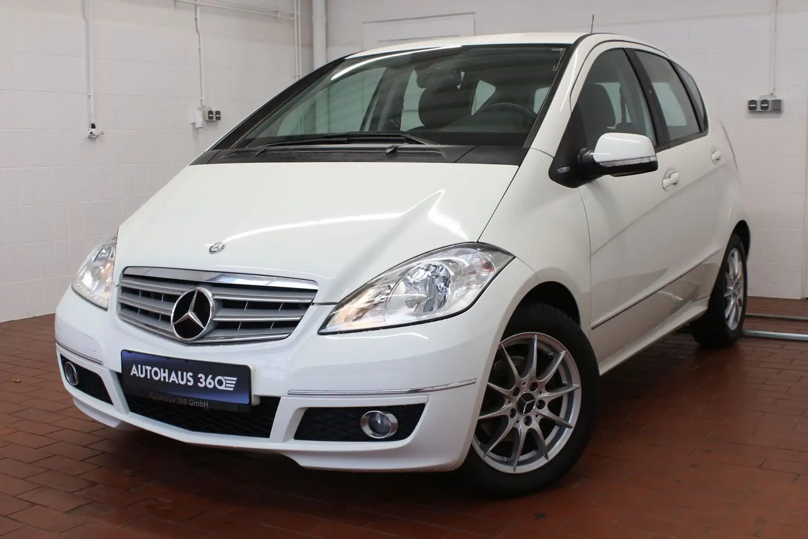 Mercedes-Benz A 150 Avantgarde Klima Sitzhzg. AHK Blanco - 1