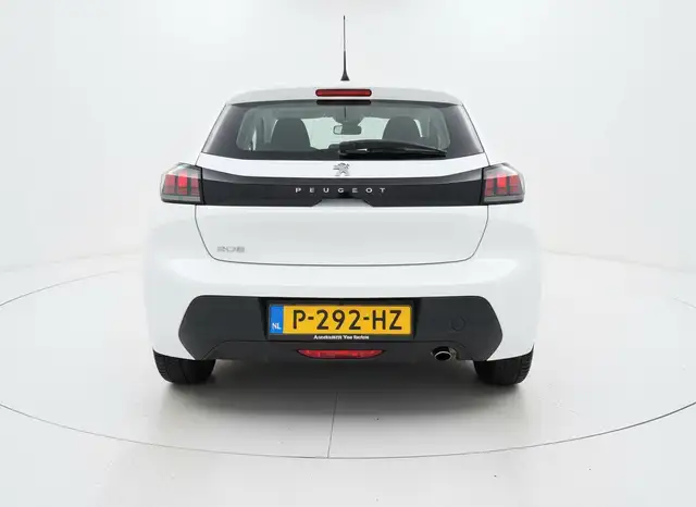Peugeot 208 view 8