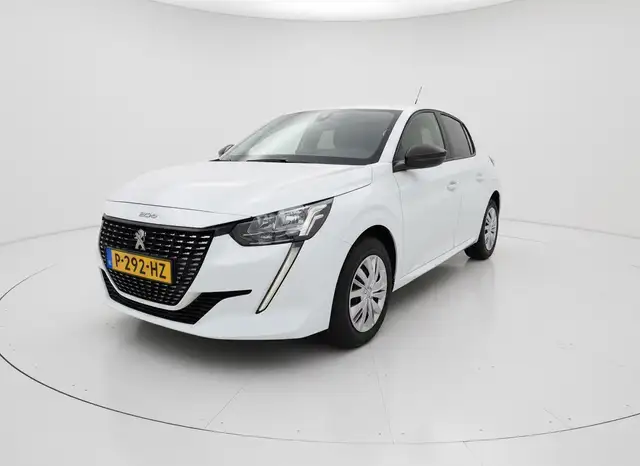 Peugeot 208 view 2