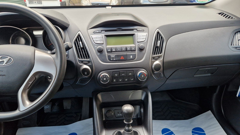 Hyundai iX35 FIFA World Cup Edition 2WD, 2 Hand — photo 11