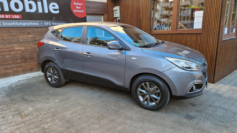 Hyundai iX35 FIFA World Cup Edition 2WD, 2 Hand — photo 3
