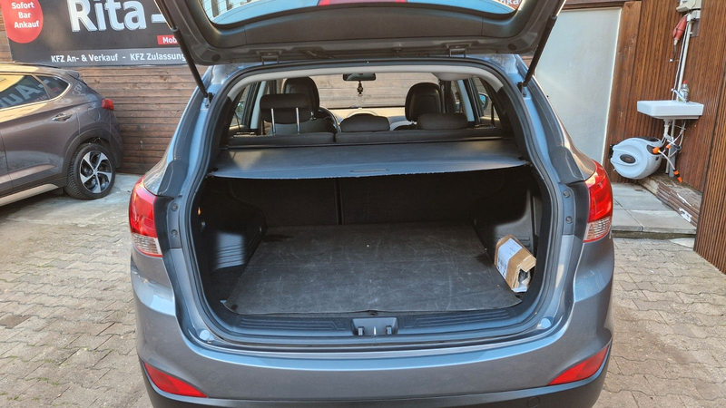 Hyundai iX35 FIFA World Cup Edition 2WD, 2 Hand — photo 7
