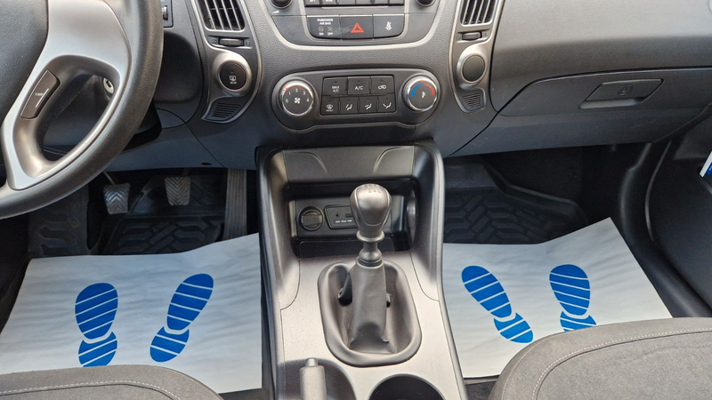Hyundai iX35 FIFA World Cup Edition 2WD, 2 Hand — photo 10