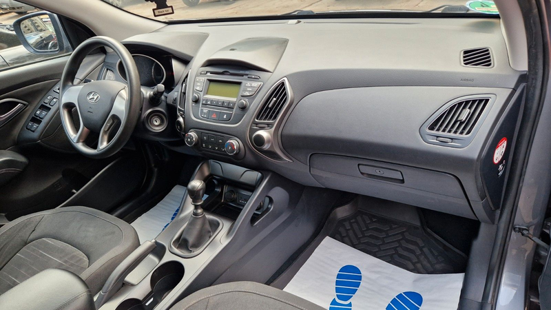 Hyundai iX35 FIFA World Cup Edition 2WD, 2 Hand — photo 14