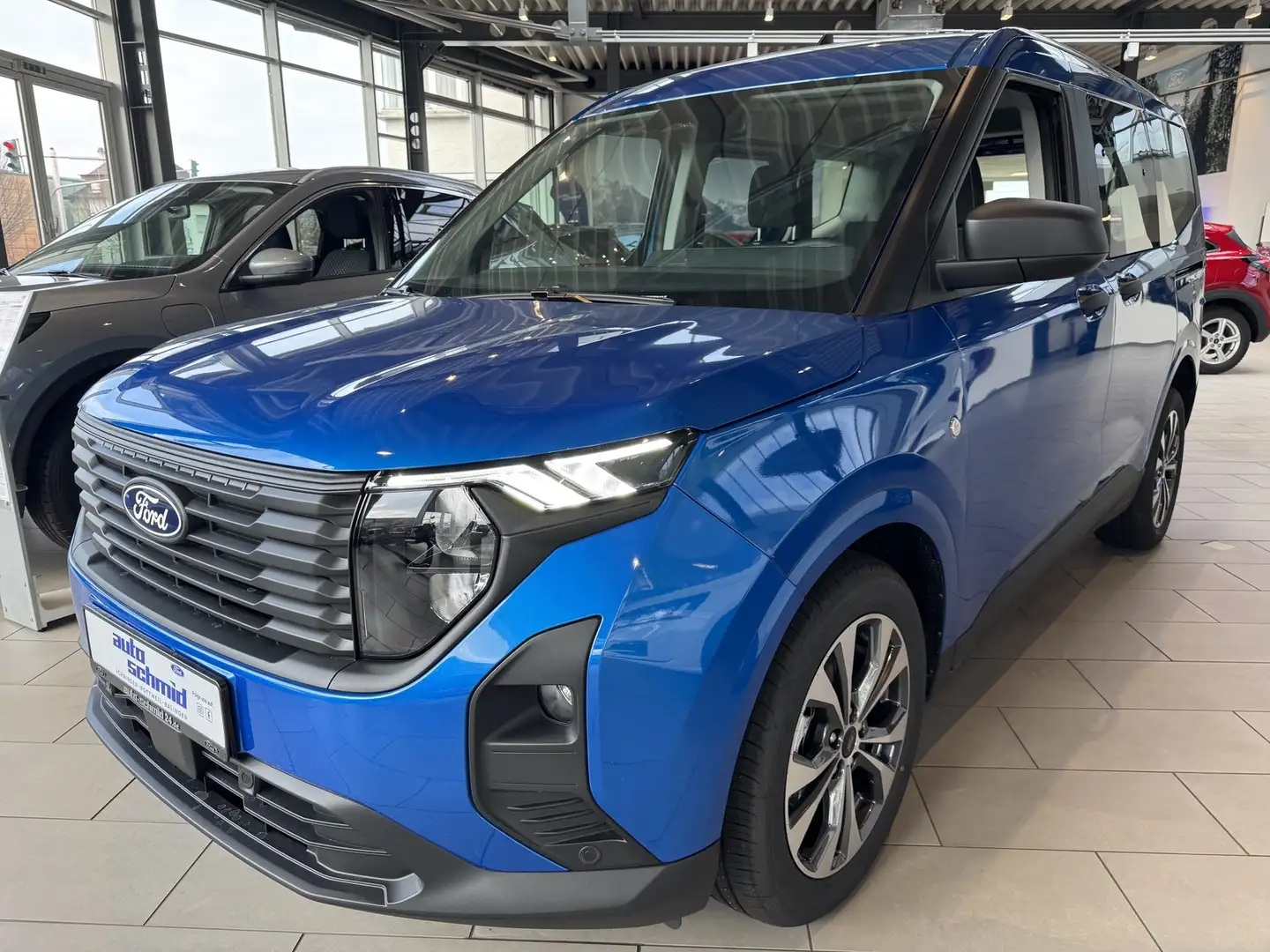 Ford Tourneo Courier Trend Azul - 1