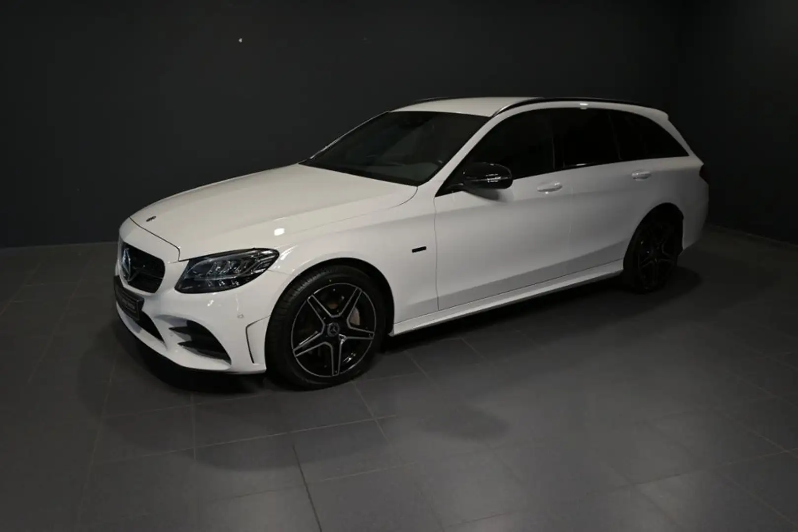 Mercedes-Benz C 300 de T AMG/AHK/LED/TOTW/NIGHT/SHZ/KAMERA Wit - 1