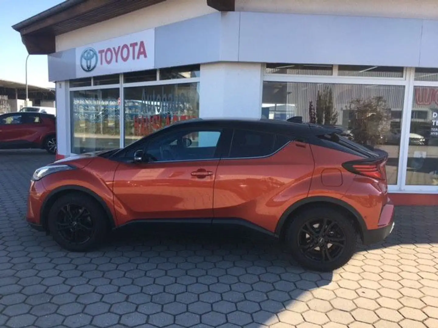 Toyota C-HR Hybrid Orange Edition Orange - 2
