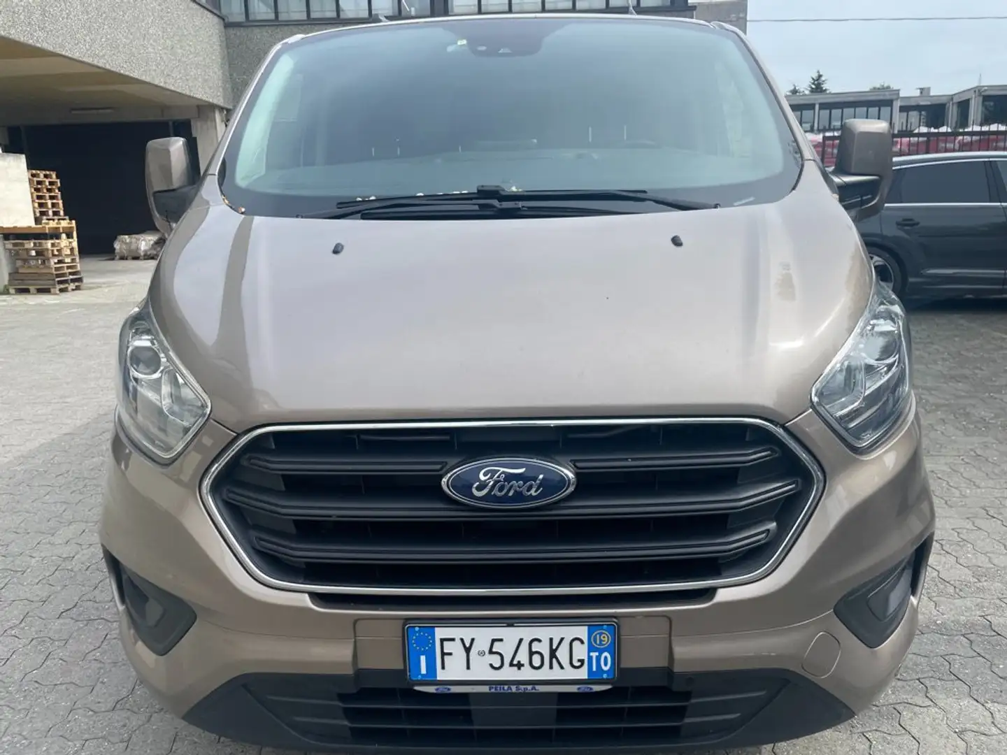 Ford TRANSIT CUSTOM 340 2.0 TDCI 170 PL-DC FURG TITANIM Beige - 2