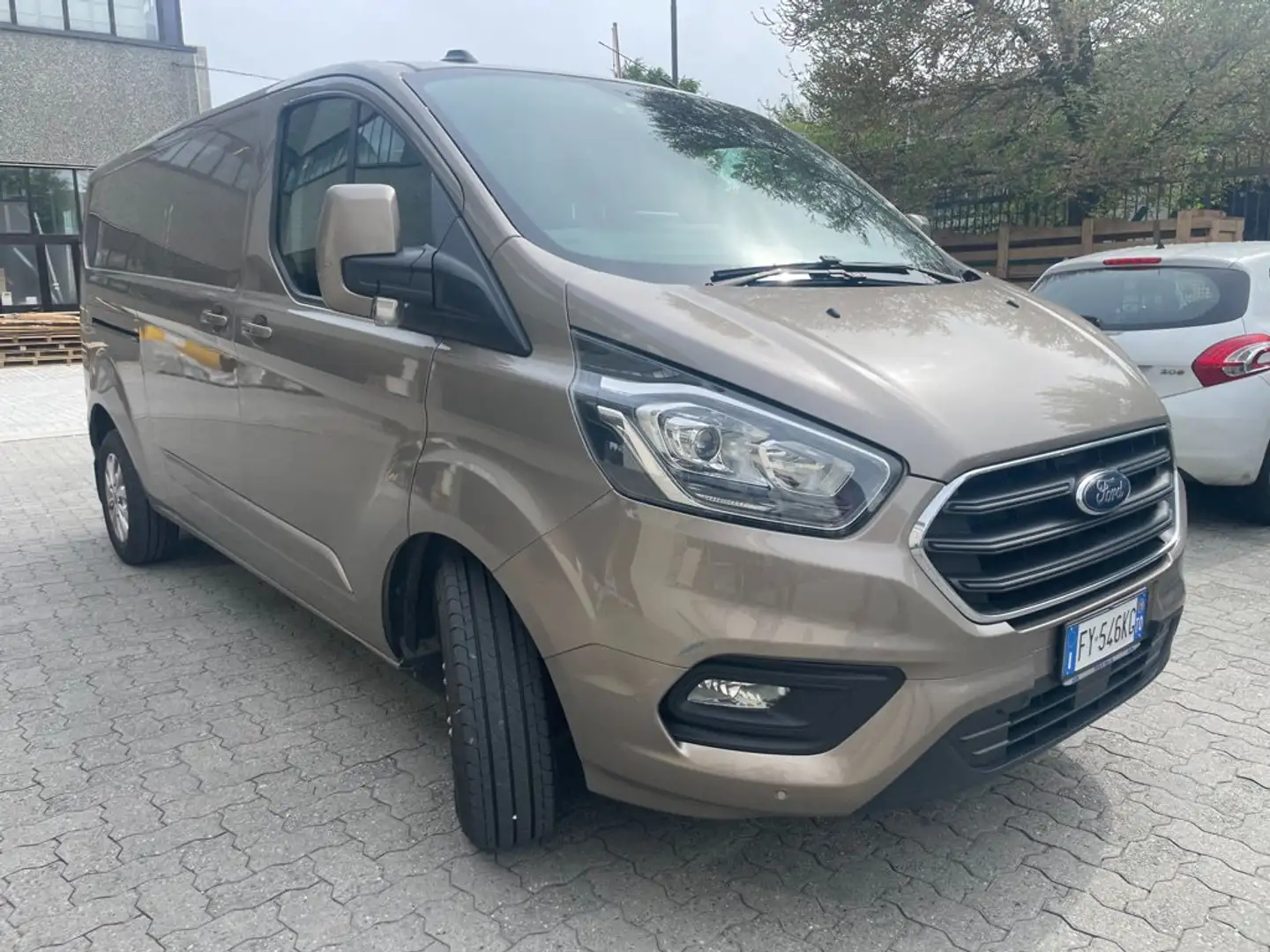 Ford TRANSIT CUSTOM 340 2.0 TDCI 170 PL-DC FURG TITANIM Beige - 1