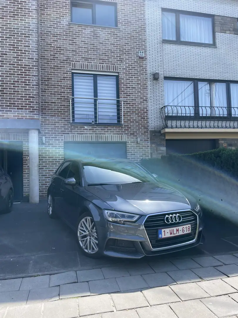 Audi A3 Sportback 1.6 TDi S tronic - 1