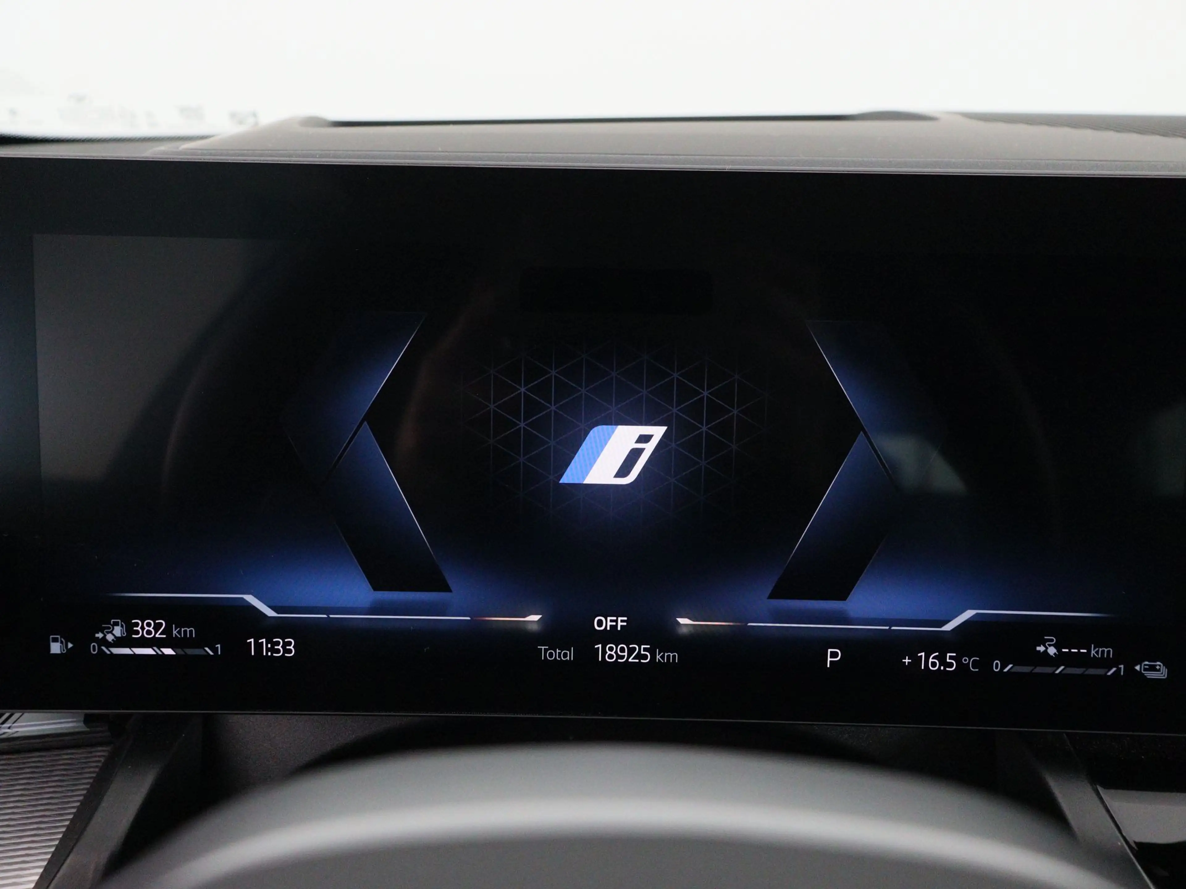 BMW 550 5 Serie 550e Touring xDrive — photo 2
