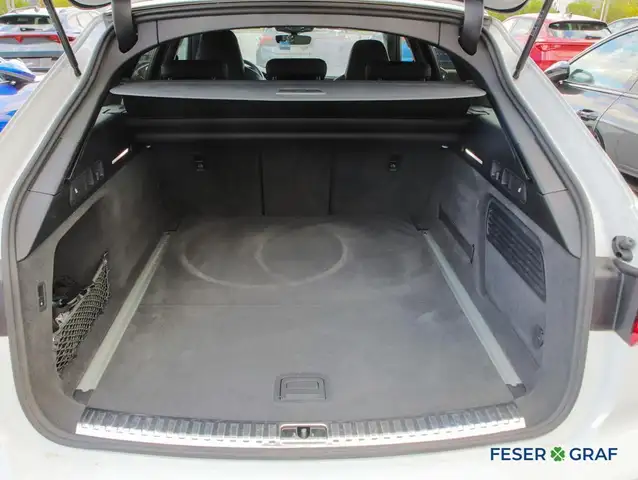 Audi S6 view 9