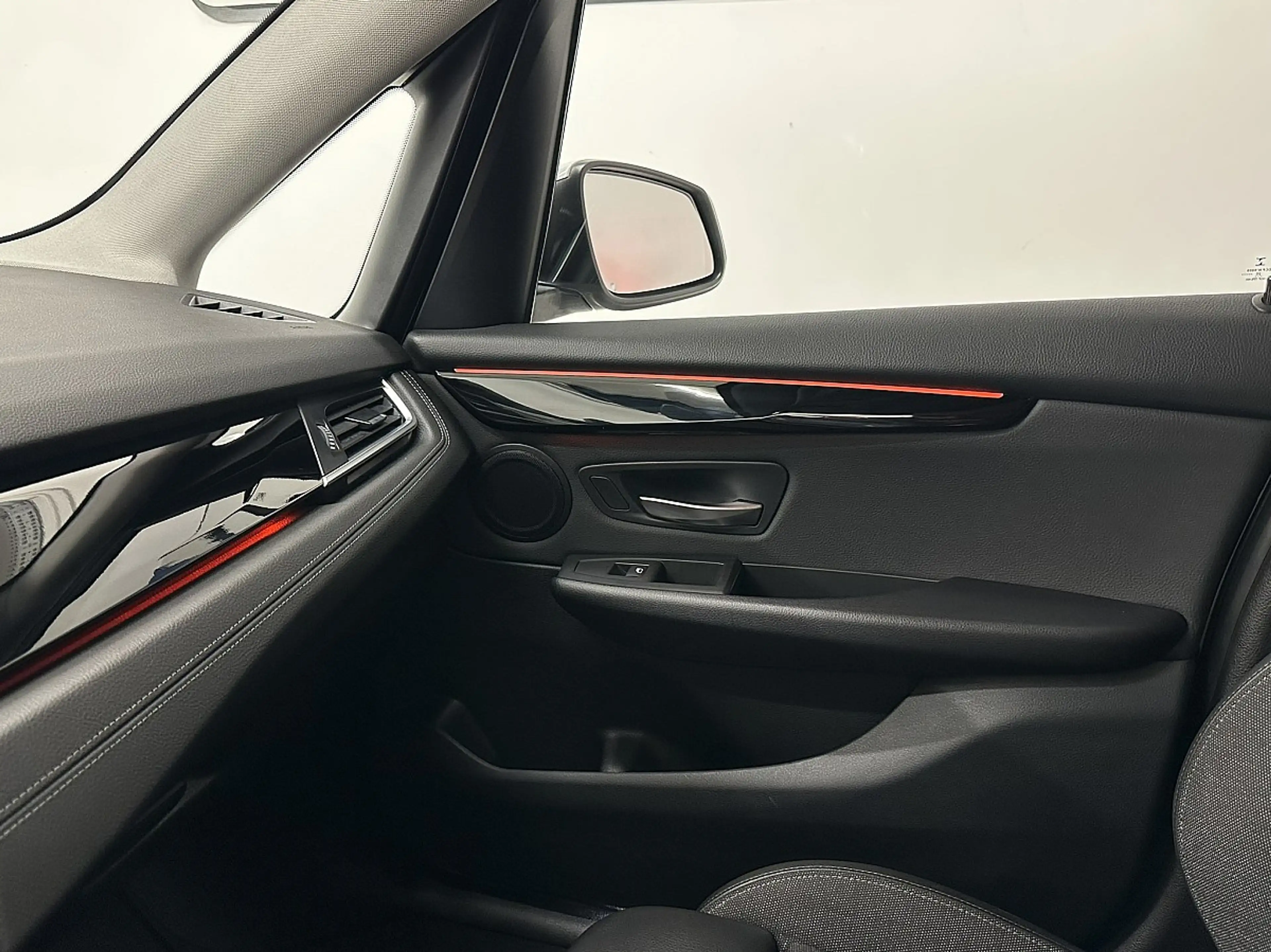 BMW 218 d Active Tourer Sport Line Aut.LCI/LED/ACC/Navi... — photo 13