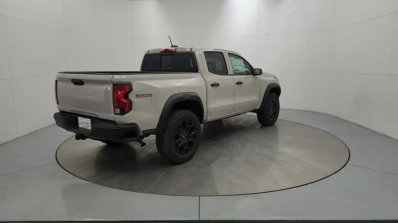 Chevrolet Colorado снимка Chevrolet Colorado