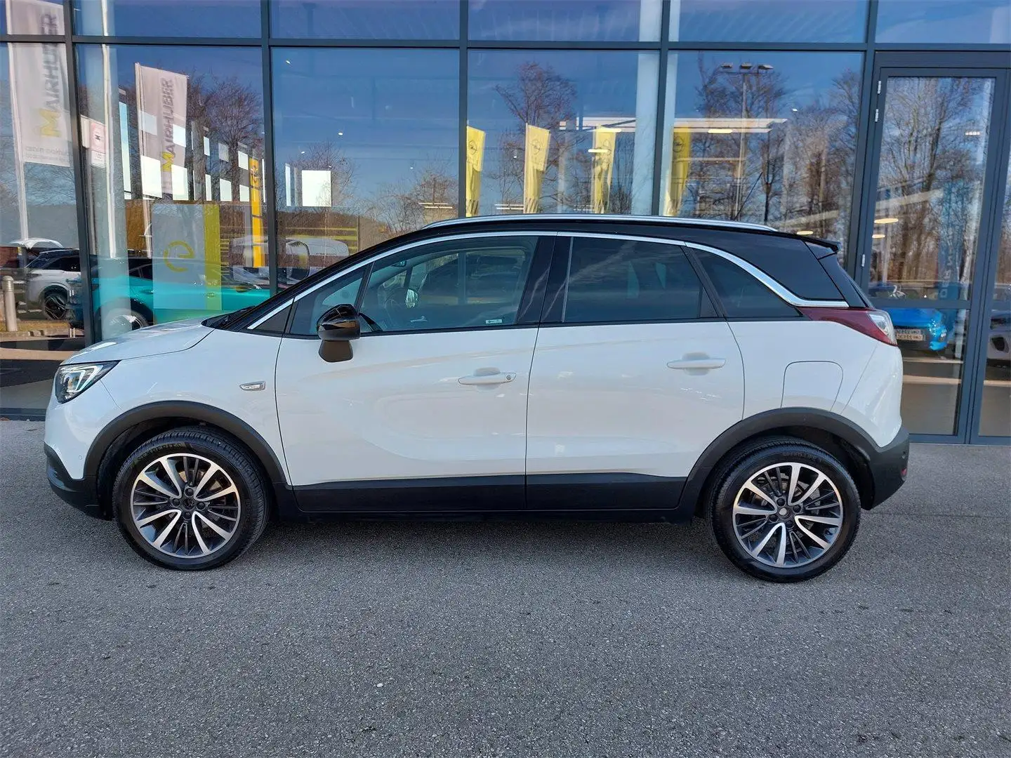 Opel Crossland X 1,2 Turbo DI Ultimate 131 PS 6Gang Weiß - 2