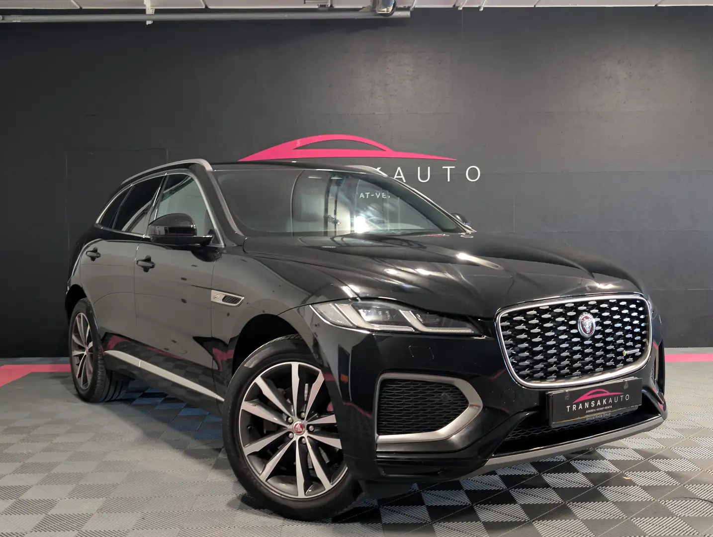 Jaguar F-Pace D200 R-Dynamic SE *CARPLAY-PANO-SIEG-CH* Noir - 2
